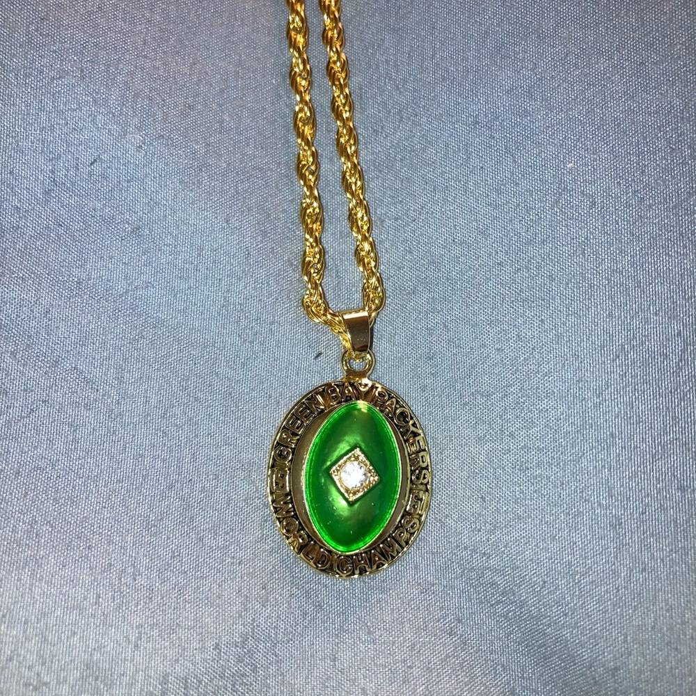 Green Bay Packers World Championship Gold-Tone Green Oval Pendant Necklace